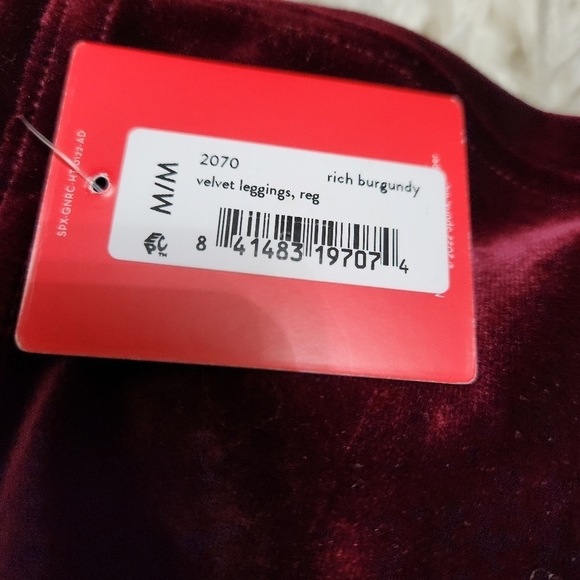 NWT Spanx Rich Burgundy Velvet Leggings size M and XS - Picture 6 of 10